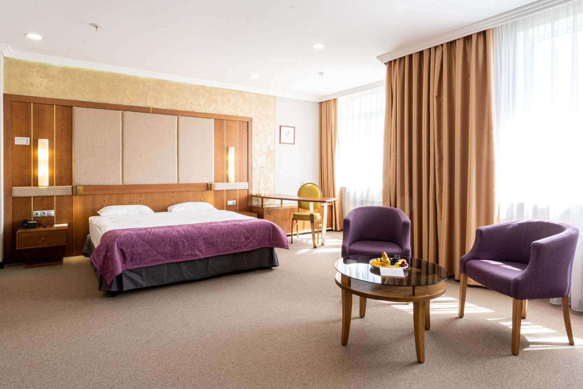 Hotel Reikartz Sky Almaty Exterior foto